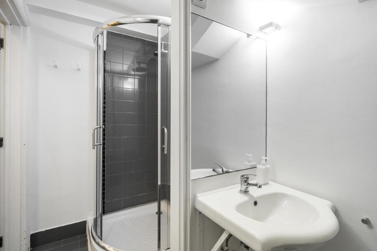 Whome 2-bedroom Loft Perfect To Explore Apartment Lissabon